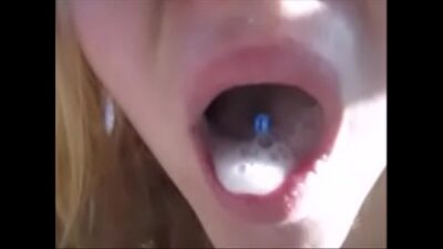 Chubby Girlfriend Gives Blowjob Outdoors and Swallows Massive Load