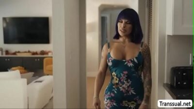 Transvestite Foxxy Fucks Muscled Plumber Draven