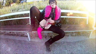 Outdoor Handjob with Tailplug