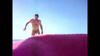 jean marc Moindre is on a public beach in 2016 04