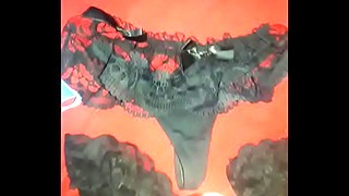 Exquisite handjob in mom's panties