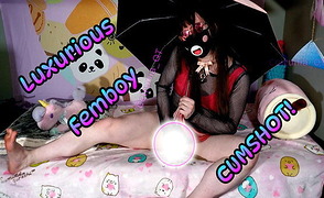 Luxurious femboy Cumshot – Teaser