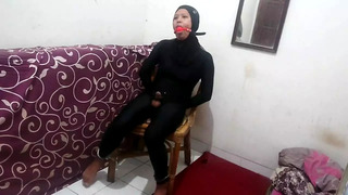 Catsuit Hijab Bondage